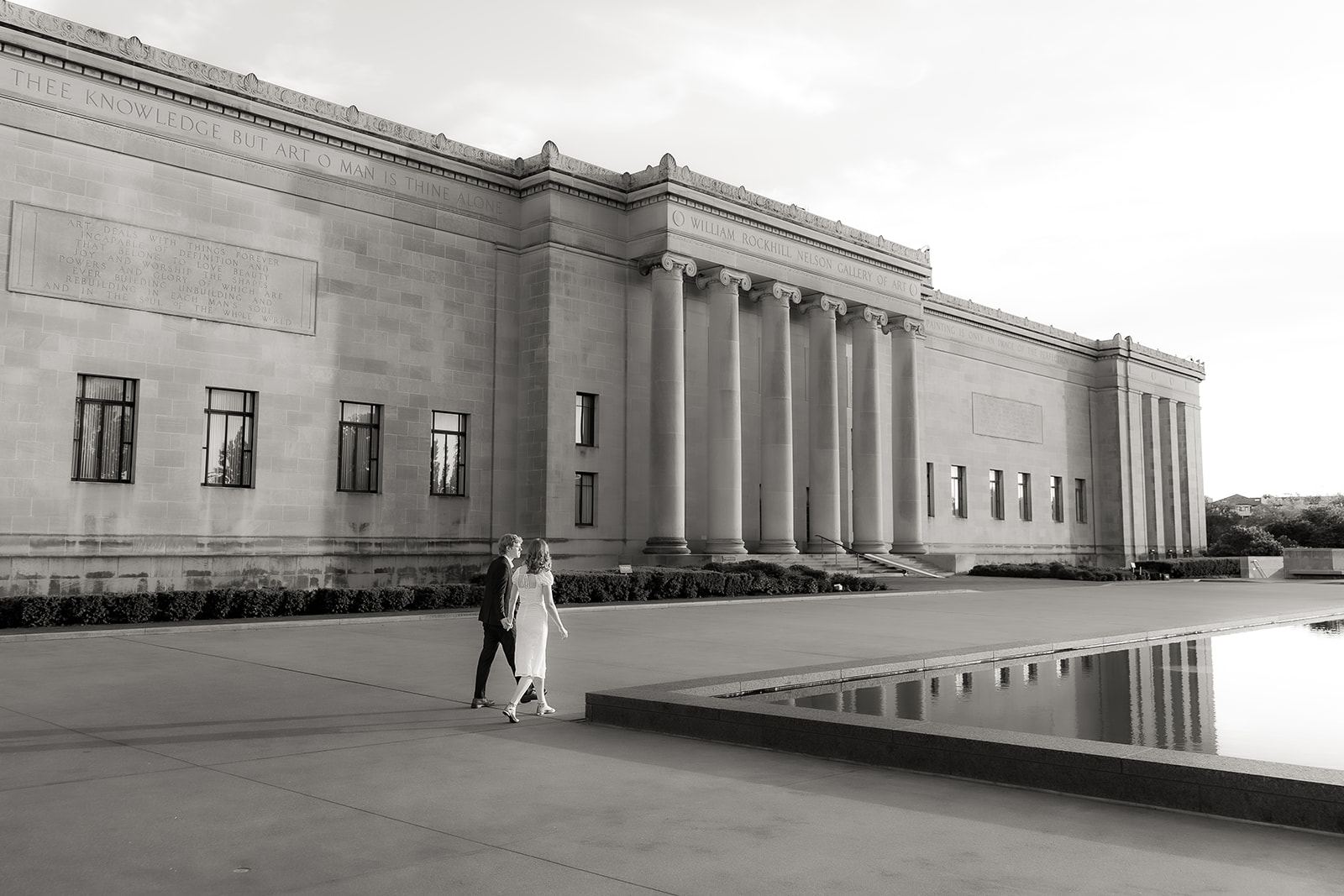 Nelson Atkins Engagement Session KCMO
